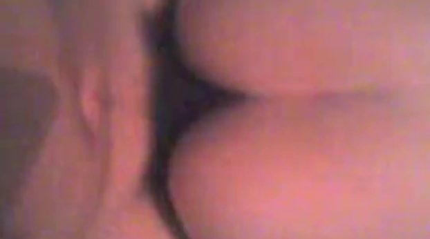 Jovencita peruana de concha puluda cachando como experta