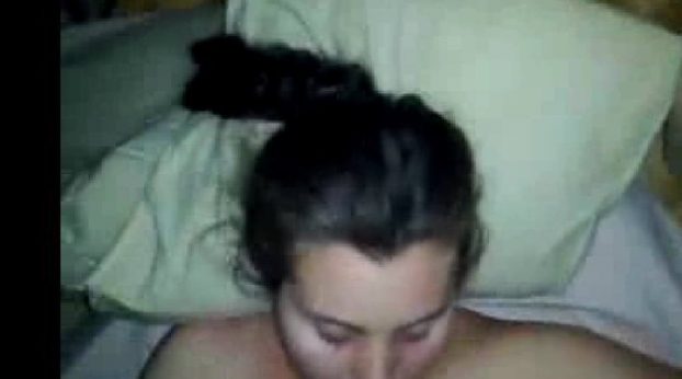 gordita-borracha-cogiendo-rico-en-su-cuarto